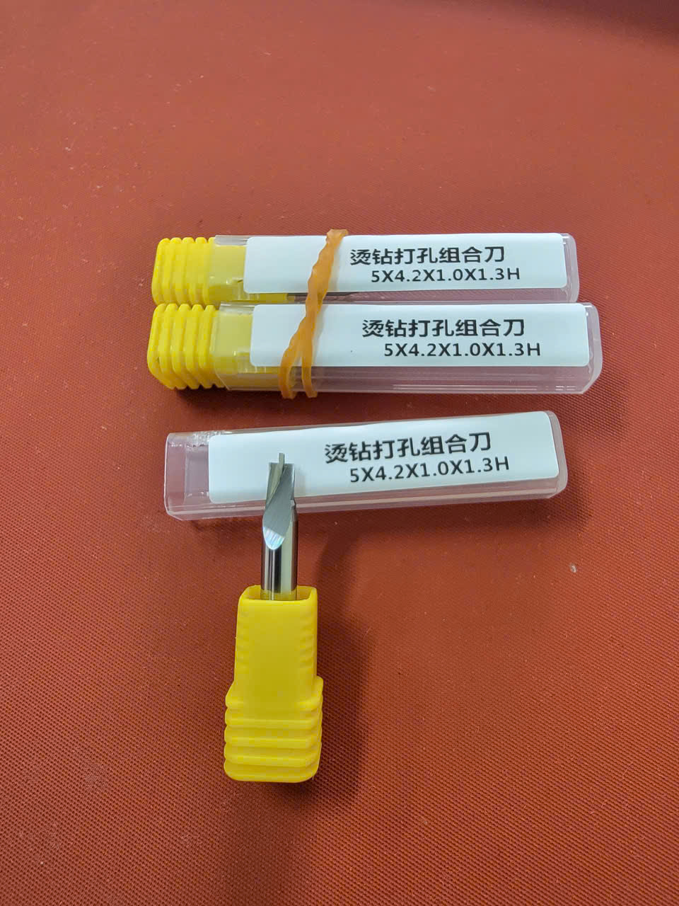 Mũi khoan lỗ sàng cườm hạt đá 2 tầng 5 Mũi khoan lỗ sàng cườm hạt đá 2 tầng