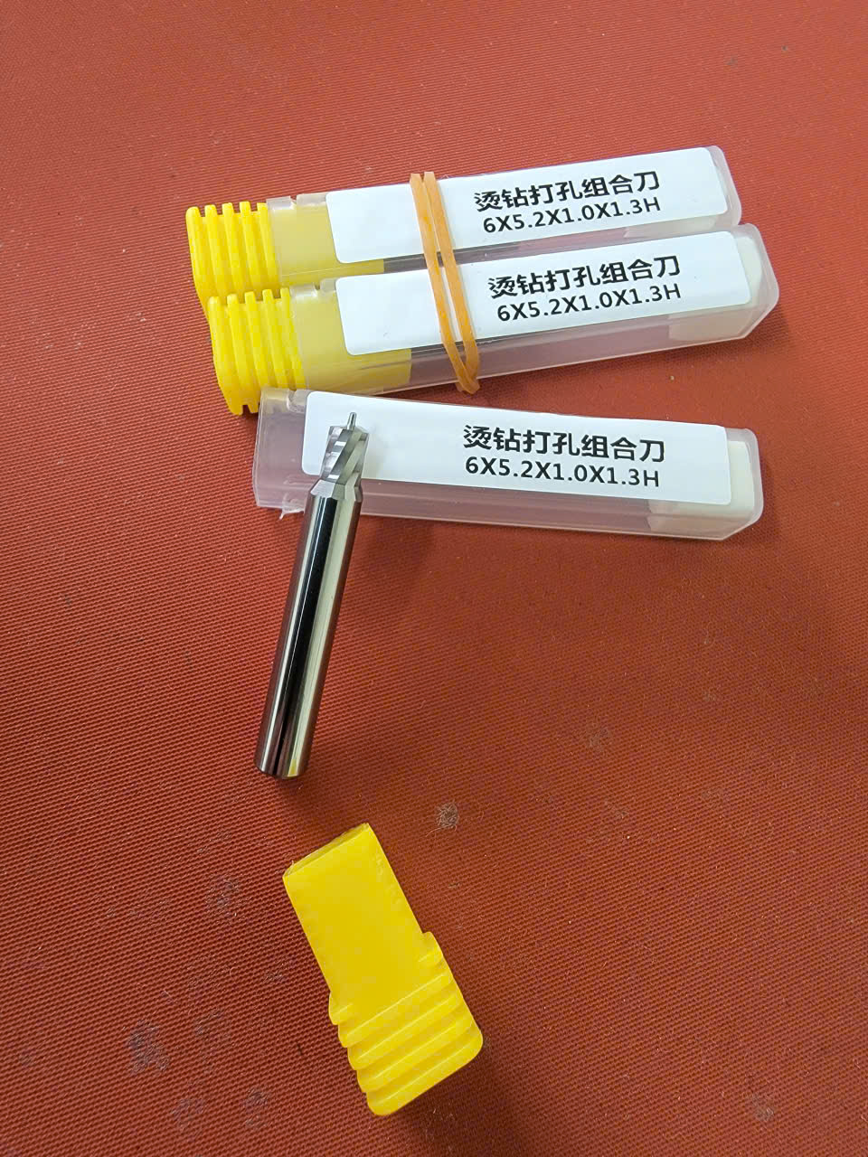 Mũi khoan lỗ sàng cườm hạt đá 2 tầng 3 Mũi khoan lỗ sàng cườm hạt đá 2 tầng