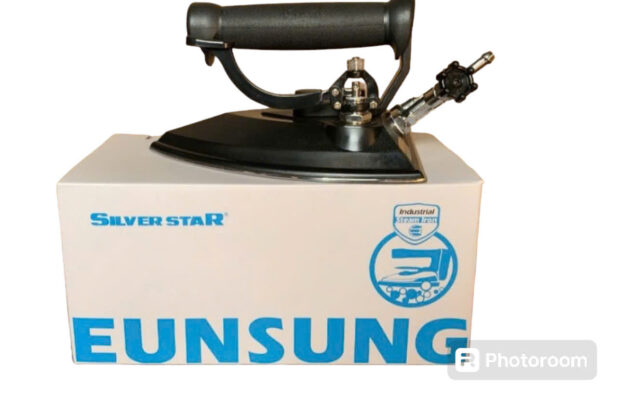 Bàn là ủi hơi nước công nghiệp