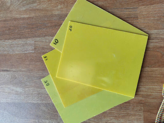 Tấm Phíp PVC Mica cách điện màu vàng